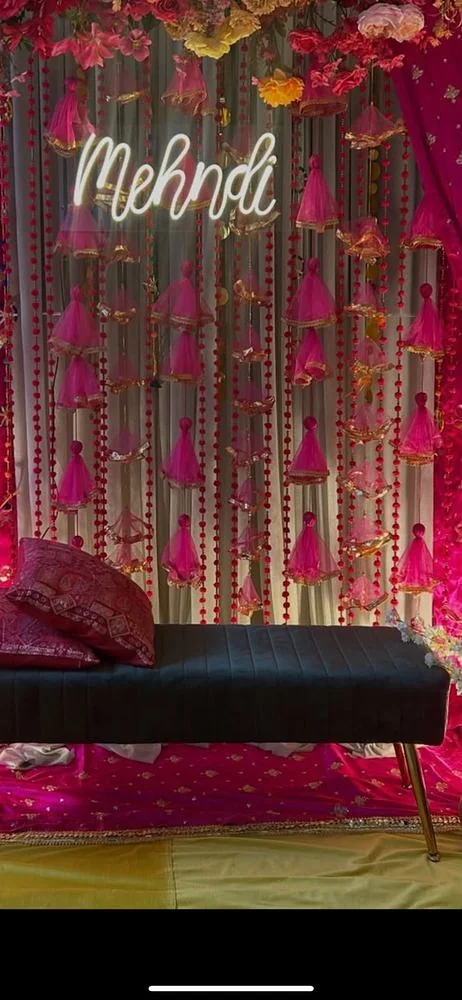 NEON MEHNDI